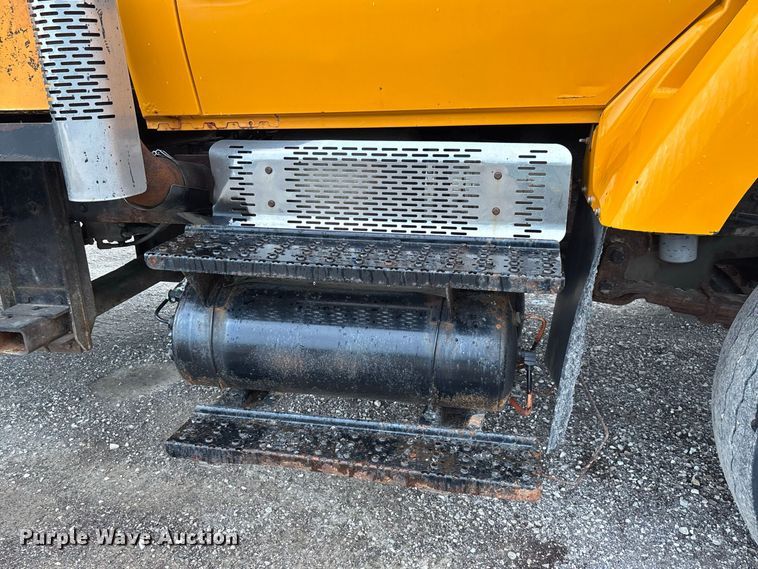 image for item DZ4647 2011 International WorkStar 7500 dump truck