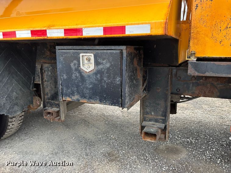 image for item DZ4647 2011 International WorkStar 7500 dump truck