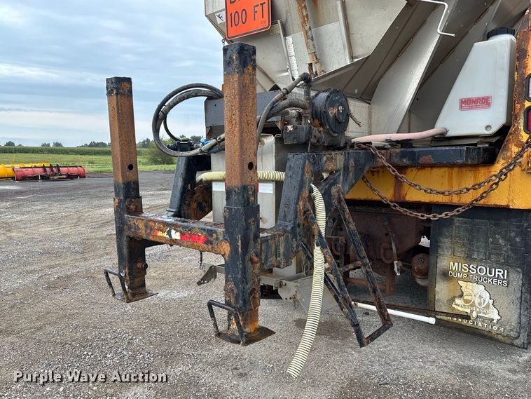 image for item DZ4647 2011 International WorkStar 7500 dump truck