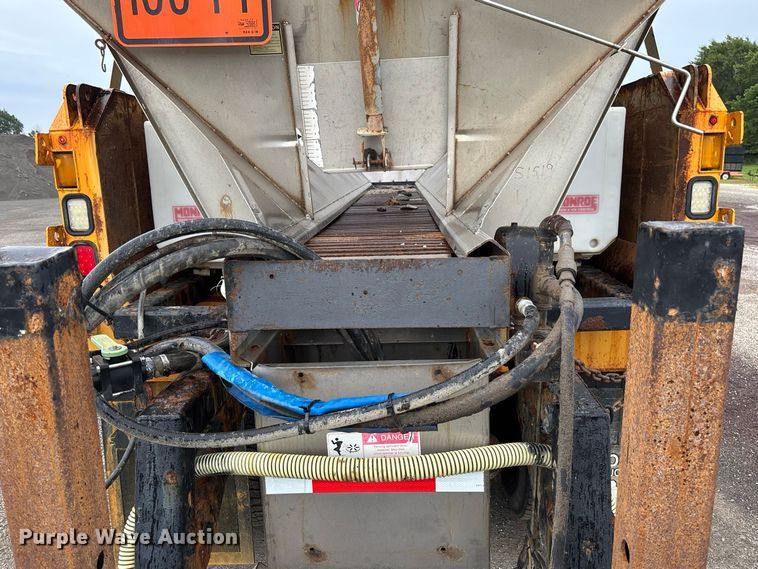 image for item DZ4647 2011 International WorkStar 7500 dump truck