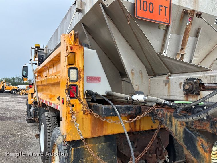 image for item DZ4647 2011 International WorkStar 7500 dump truck