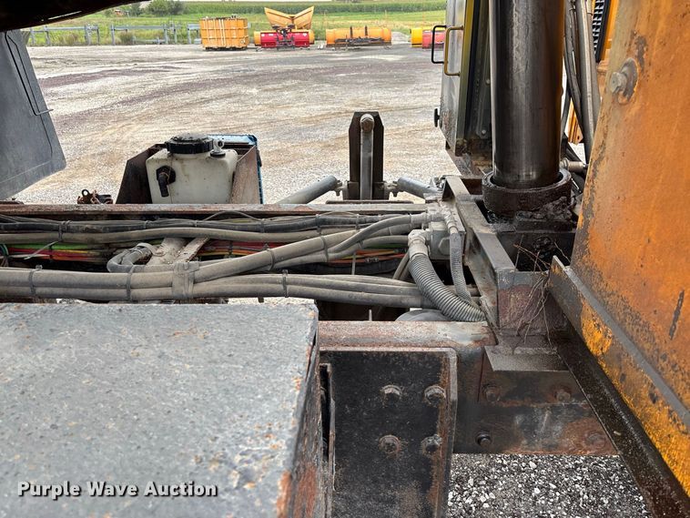image for item DZ4647 2011 International WorkStar 7500 dump truck