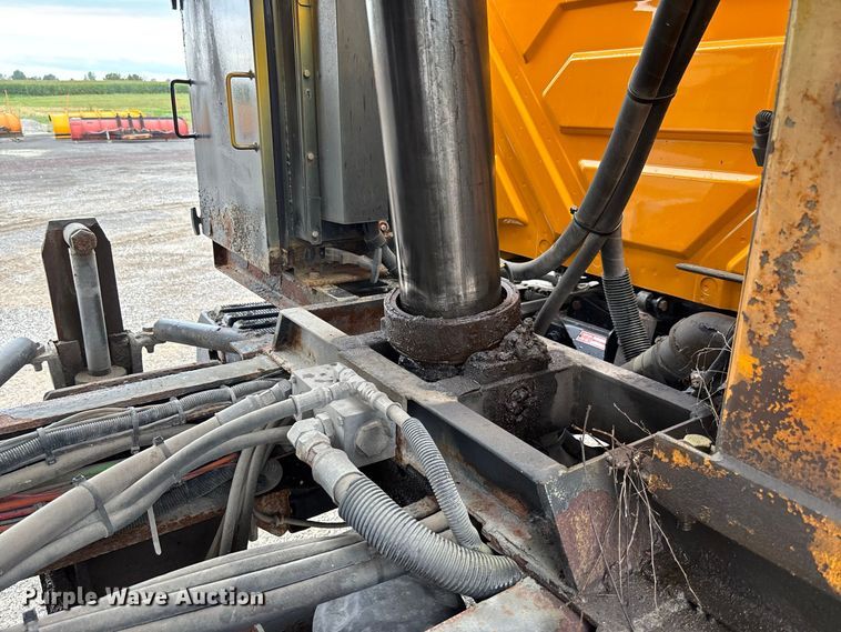 image for item DZ4647 2011 International WorkStar 7500 dump truck
