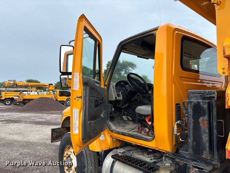image for item DZ4647 2011 International WorkStar 7500 dump truck