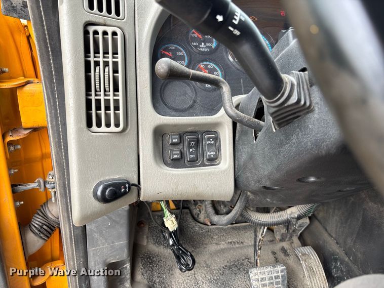 image for item DZ4647 2011 International WorkStar 7500 dump truck