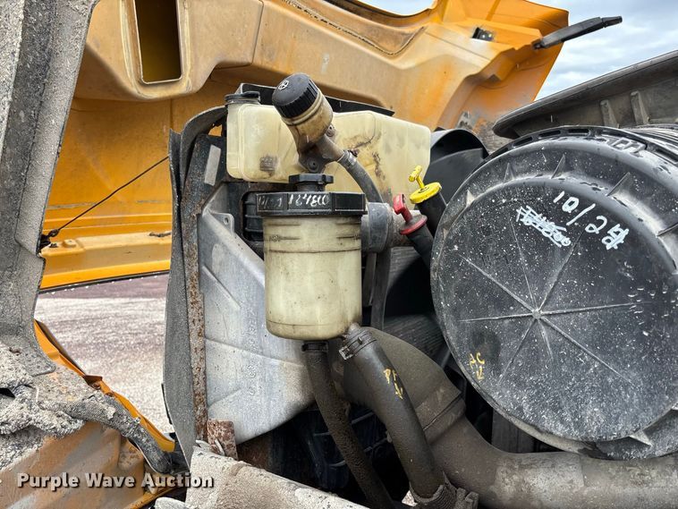 image for item DZ4647 2011 International WorkStar 7500 dump truck