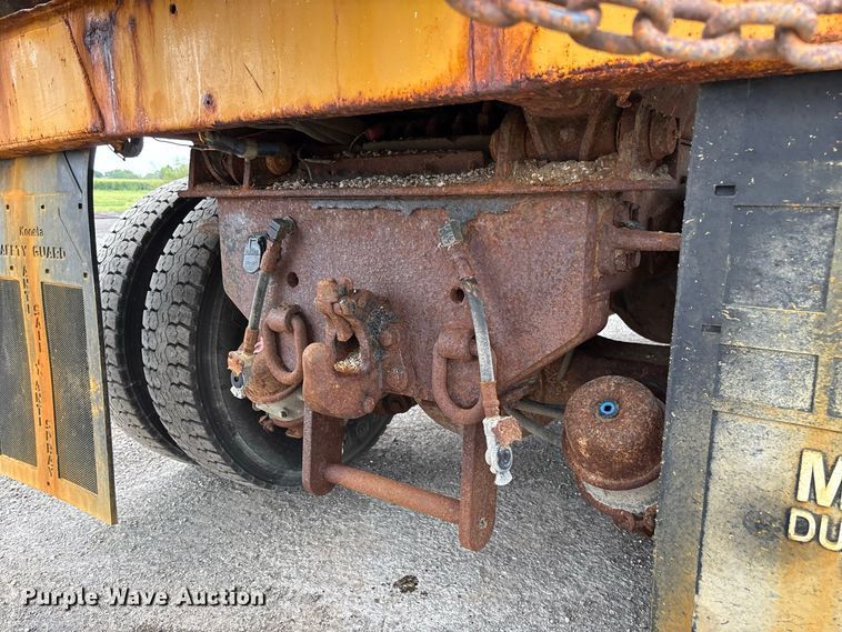 image for item DZ4647 2011 International WorkStar 7500 dump truck