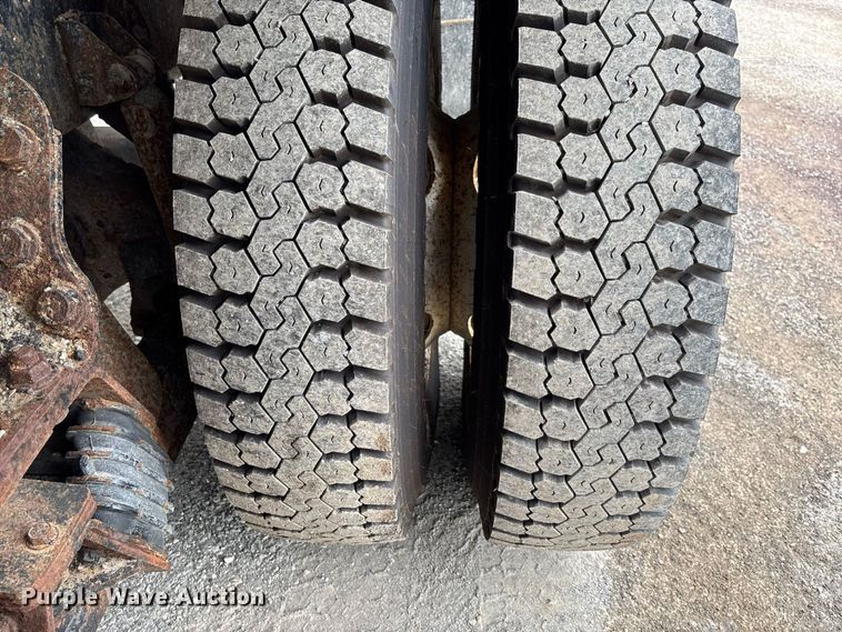 image for item DZ4647 2011 International WorkStar 7500 dump truck