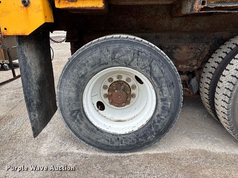 image for item DZ4647 2011 International WorkStar 7500 dump truck