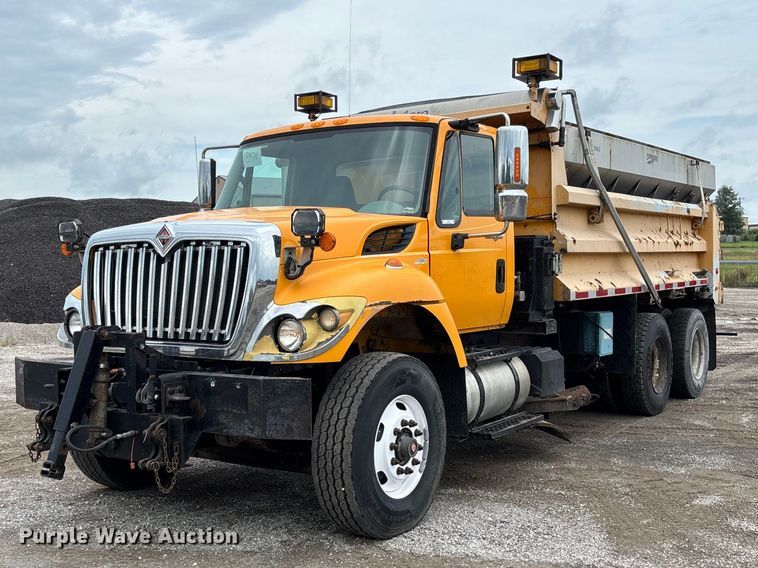 2011 International WorkStar 7500 dump truck