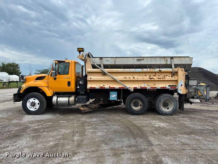 image for item DZ4648 2011 International WorkStar 7500 dump truck