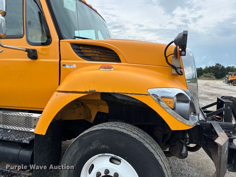 image for item DZ4648 2011 International WorkStar 7500 dump truck
