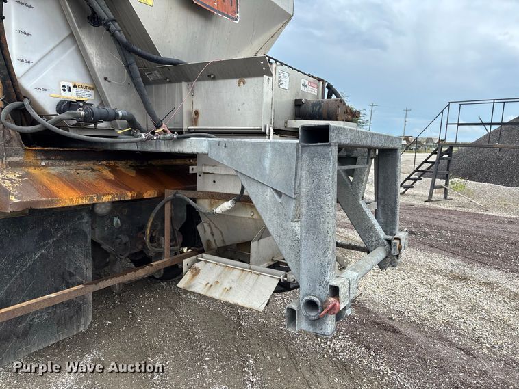 image for item DZ4648 2011 International WorkStar 7500 dump truck