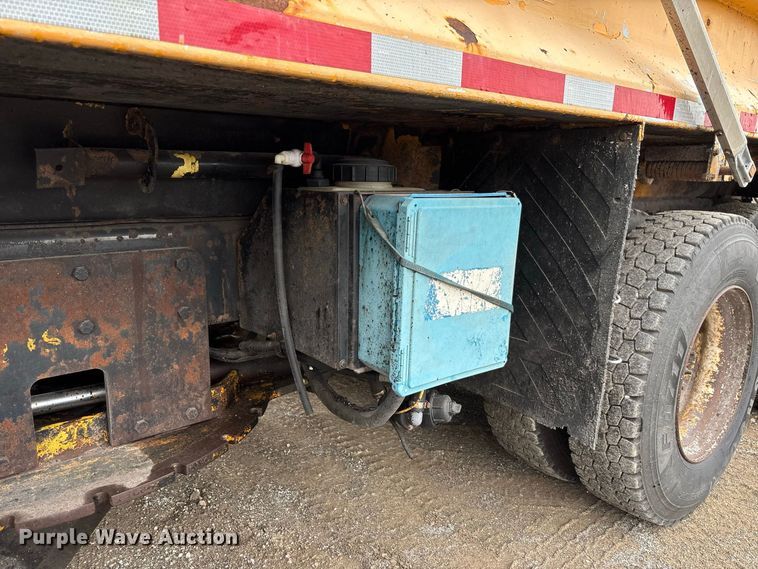 image for item DZ4648 2011 International WorkStar 7500 dump truck
