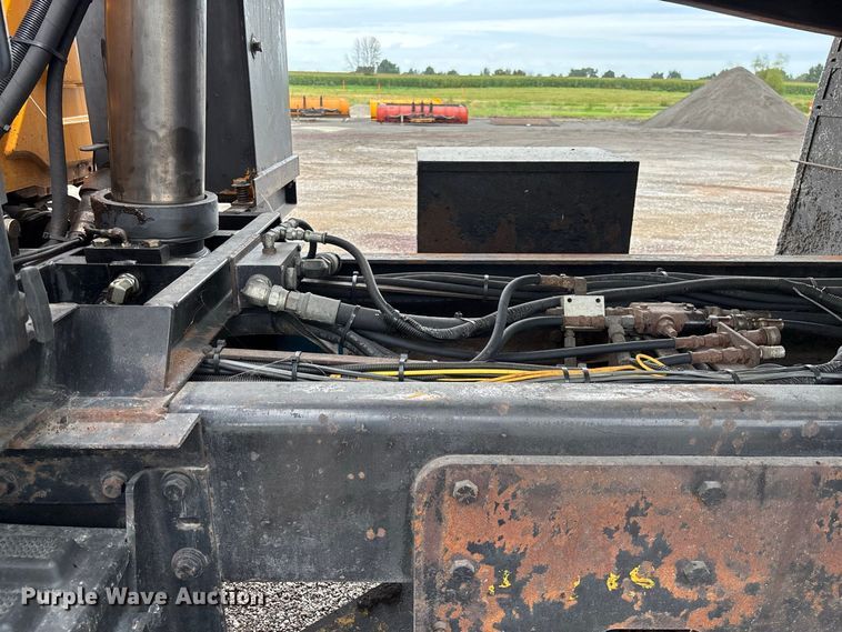 image for item DZ4648 2011 International WorkStar 7500 dump truck