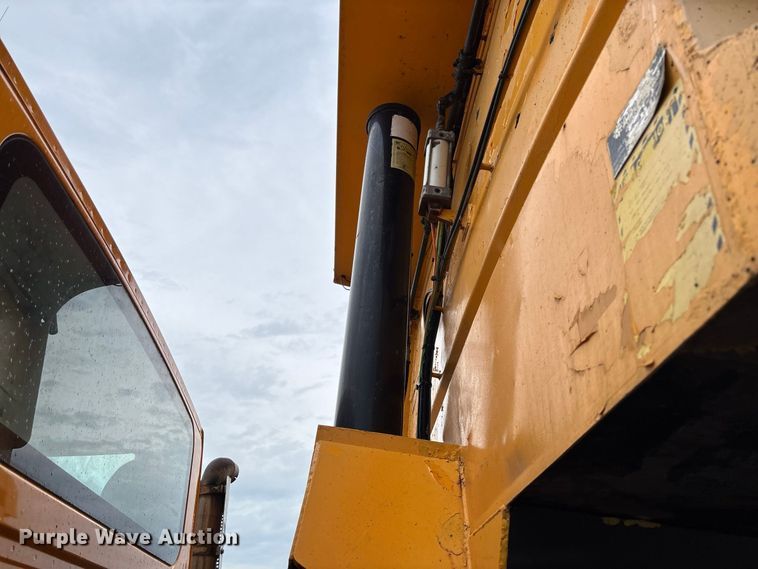 image for item DZ4648 2011 International WorkStar 7500 dump truck