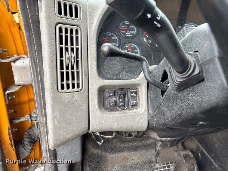 image for item DZ4648 2011 International WorkStar 7500 dump truck