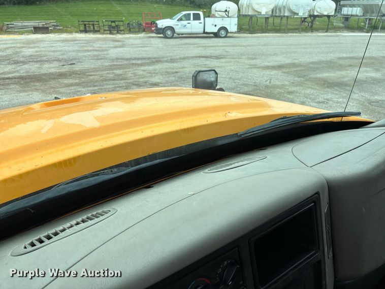 image for item DZ4648 2011 International WorkStar 7500 dump truck
