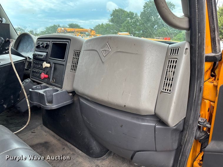 image for item DZ4648 2011 International WorkStar 7500 dump truck