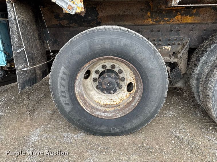 image for item DZ4648 2011 International WorkStar 7500 dump truck