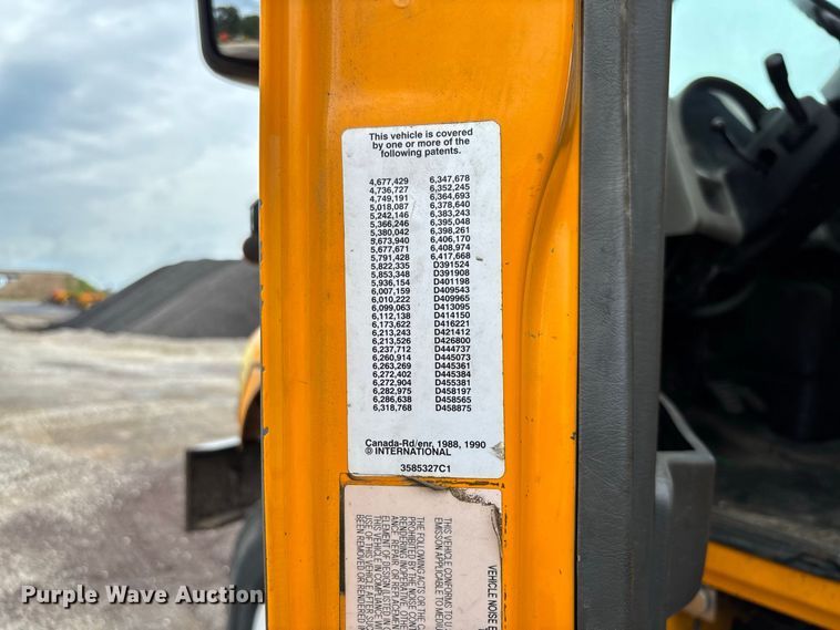 image for item DZ4648 2011 International WorkStar 7500 dump truck