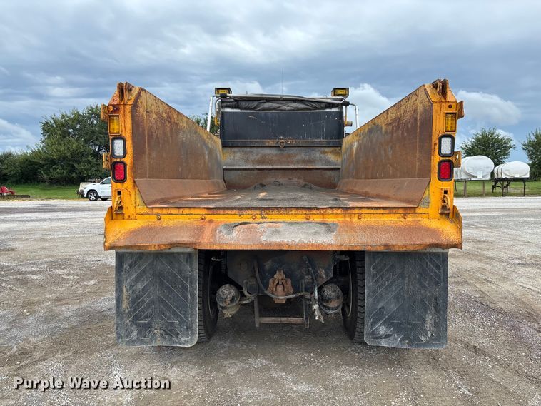 image for item DZ4649 2010 International WorkStar 7500 dump truck