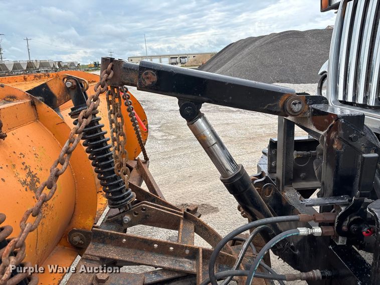 image for item DZ4649 2010 International WorkStar 7500 dump truck