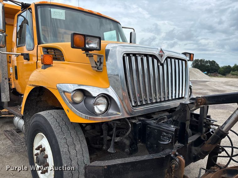 image for item DZ4649 2010 International WorkStar 7500 dump truck