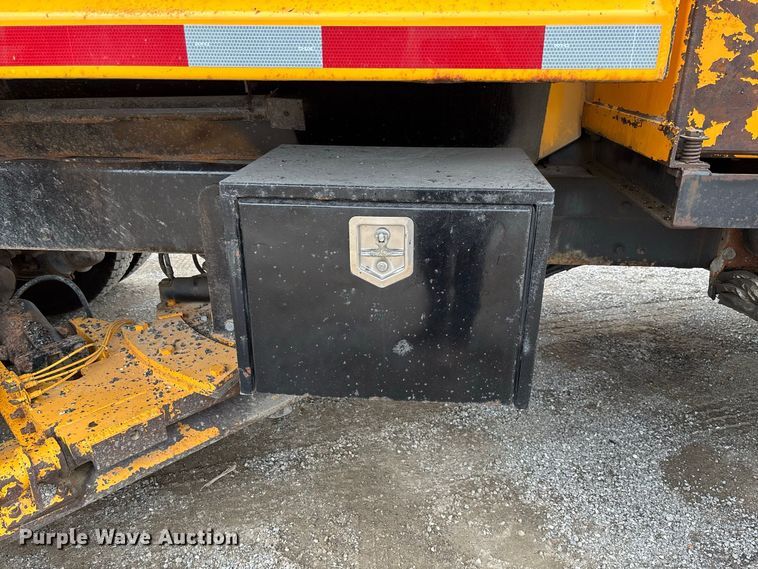image for item DZ4649 2010 International WorkStar 7500 dump truck