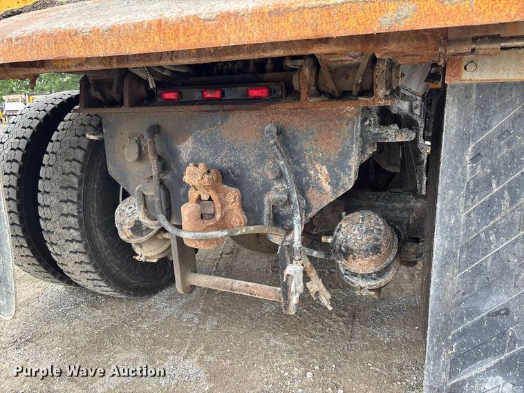image for item DZ4649 2010 International WorkStar 7500 dump truck