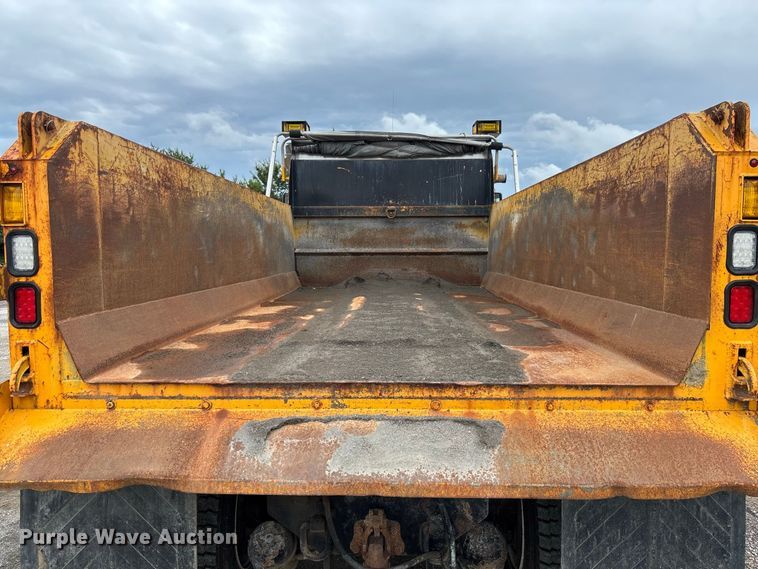 image for item DZ4649 2010 International WorkStar 7500 dump truck