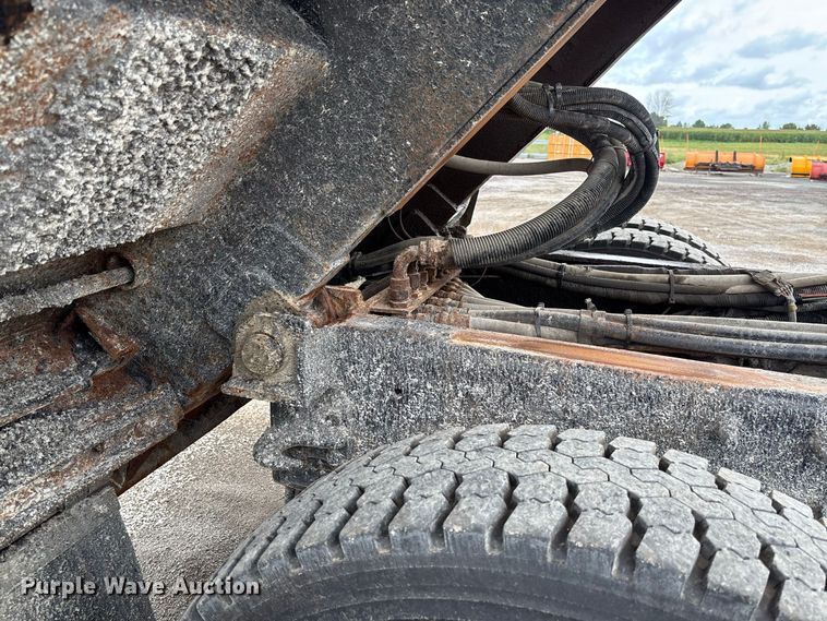 image for item DZ4649 2010 International WorkStar 7500 dump truck