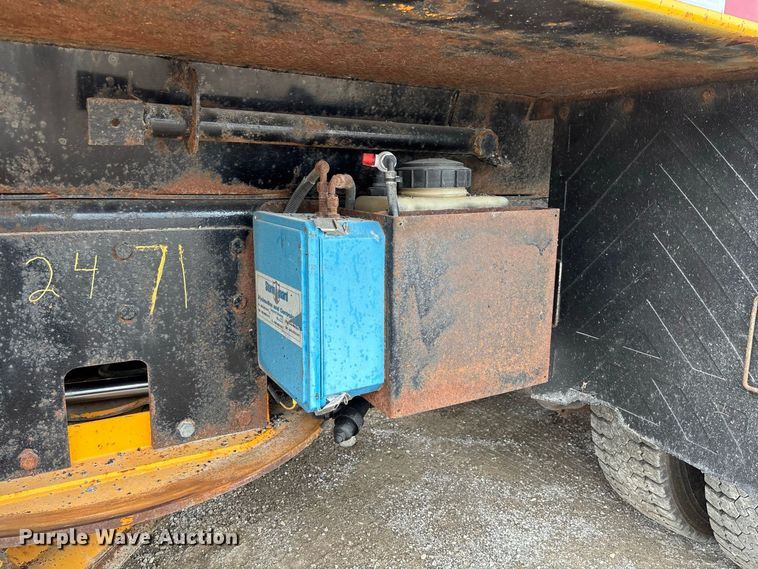 image for item DZ4649 2010 International WorkStar 7500 dump truck