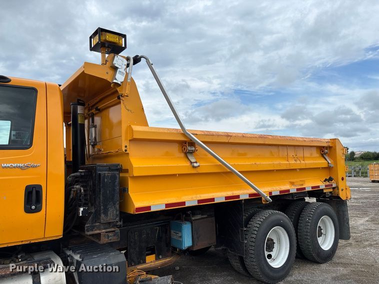 image for item DZ4649 2010 International WorkStar 7500 dump truck