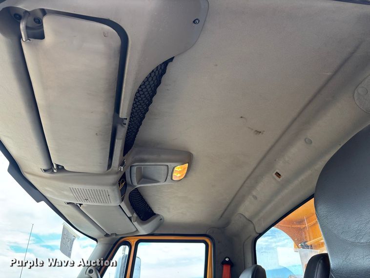 image for item DZ4649 2010 International WorkStar 7500 dump truck