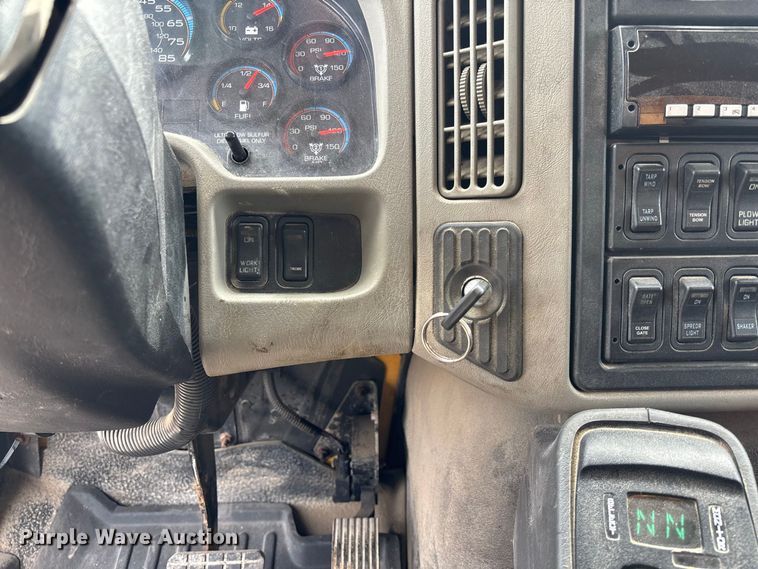 image for item DZ4649 2010 International WorkStar 7500 dump truck