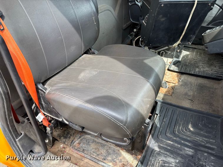 image for item DZ4649 2010 International WorkStar 7500 dump truck