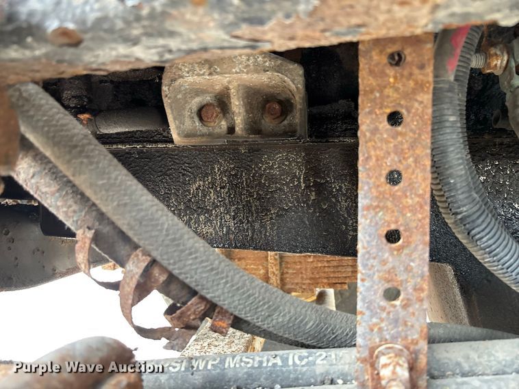 image for item DZ4649 2010 International WorkStar 7500 dump truck