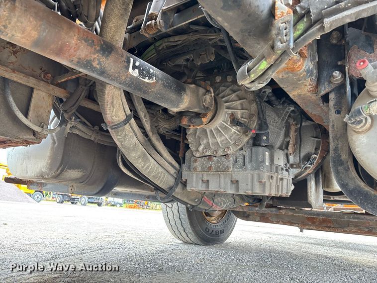 image for item DZ4649 2010 International WorkStar 7500 dump truck