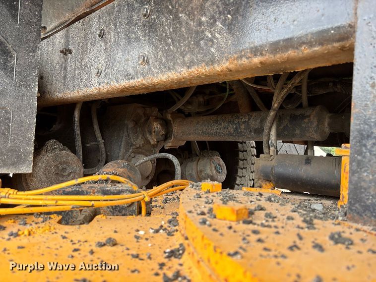 image for item DZ4649 2010 International WorkStar 7500 dump truck