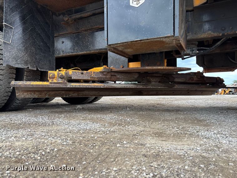 image for item DZ4649 2010 International WorkStar 7500 dump truck