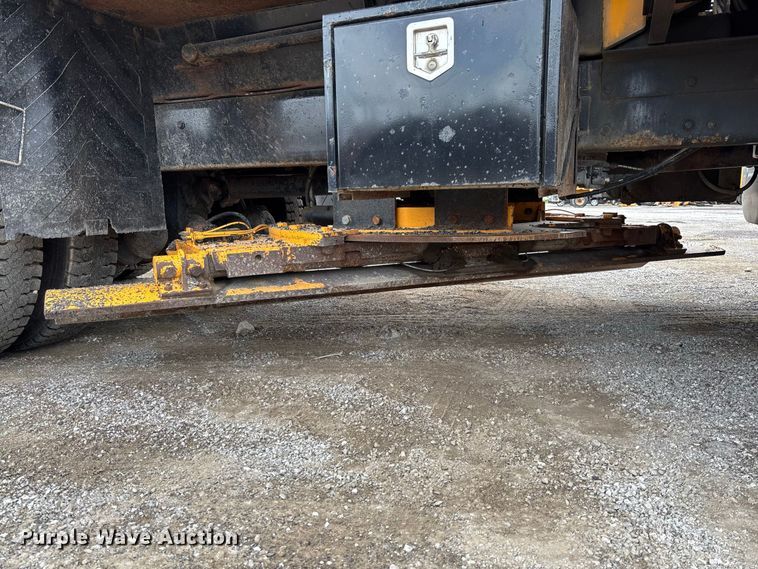 image for item DZ4649 2010 International WorkStar 7500 dump truck