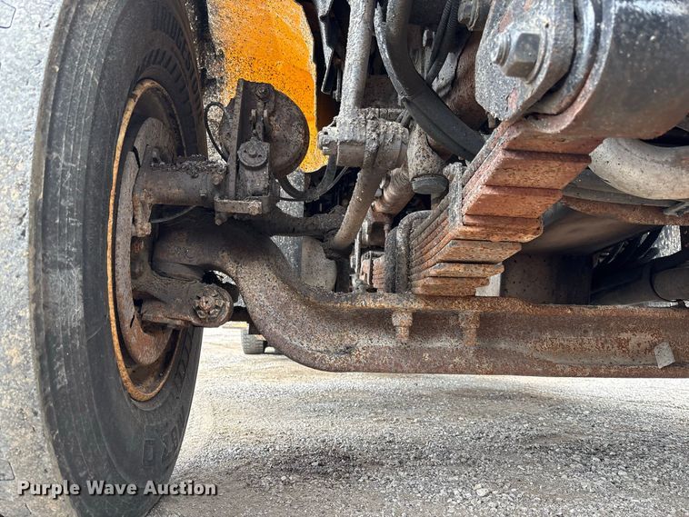 image for item DZ4649 2010 International WorkStar 7500 dump truck