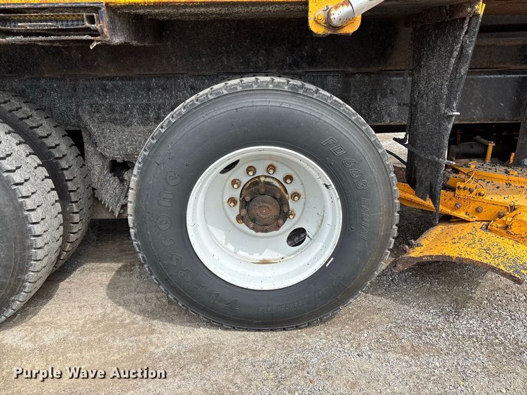 image for item DZ4649 2010 International WorkStar 7500 dump truck