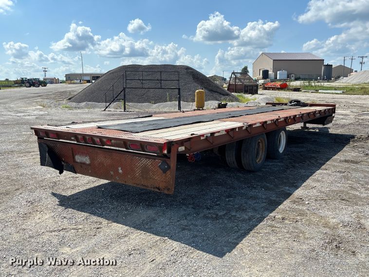 image for item DZ4650 1996 Dakota Mfg. Trail-Eze PDLX20TC31 tilt deck equipment trailer