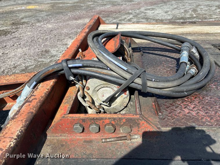 image for item DZ4650 1996 Dakota Mfg. Trail-Eze PDLX20TC31 tilt deck equipment trailer