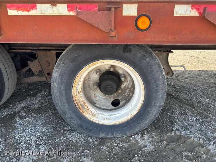 image for item DZ4650 1996 Dakota Mfg. Trail-Eze PDLX20TC31 tilt deck equipment trailer