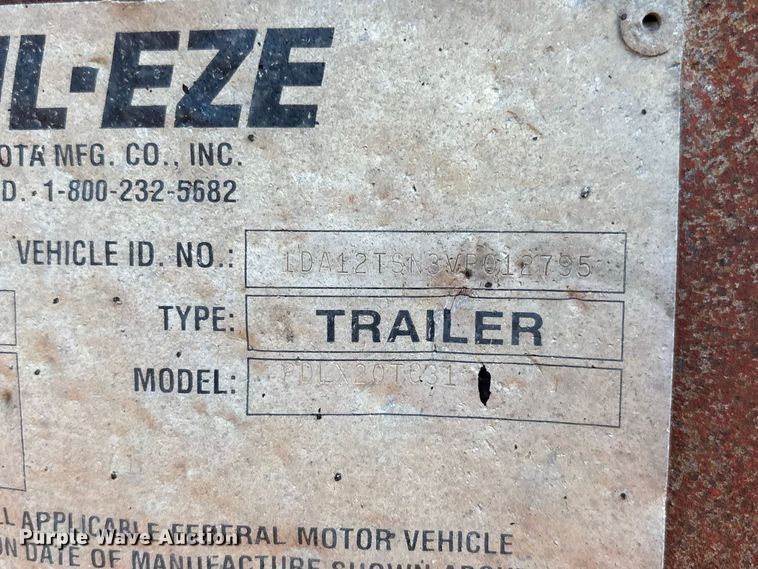 image for item DZ4650 1996 Dakota Mfg. Trail-Eze PDLX20TC31 tilt deck equipment trailer