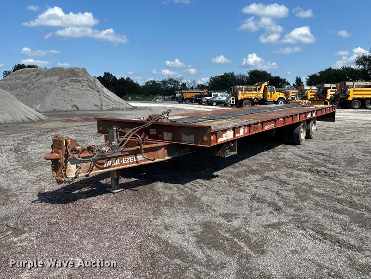 1996 Dakota Mfg. Trail-Eze PDLX20TC31 tilt deck equipment trailer