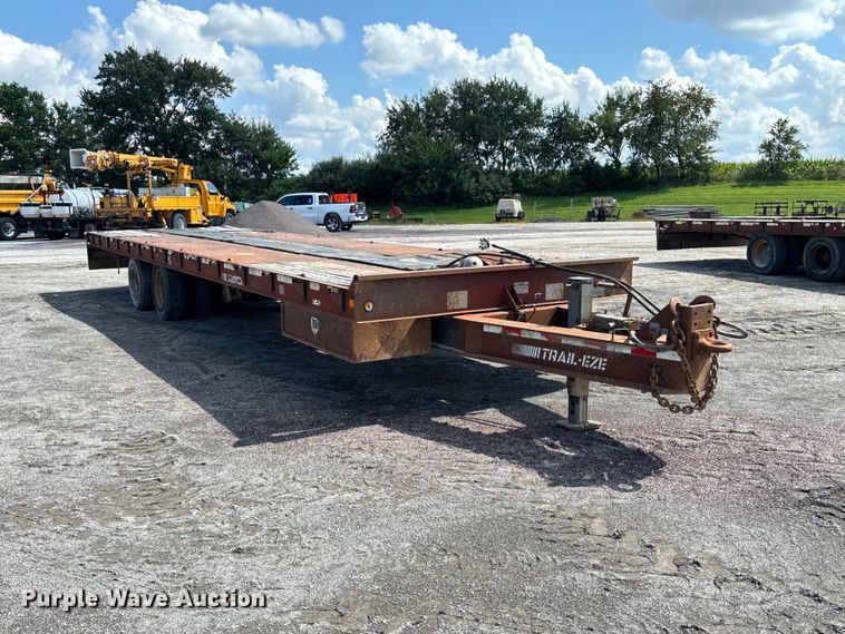 image for item DZ4651 1996 Dakota Mfg. Trail-Eze PDLX20TC31 tilt deck equipment trailer